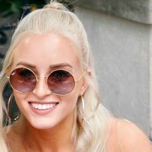 Meet your Posher, Kathryn